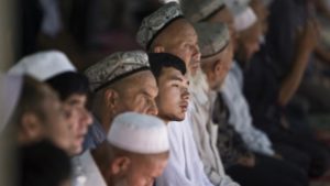 الصين تحصد قلوب وكلى وجلود المعتقلين من أقلية الإيغور المسلمة