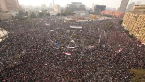 بالعصا والجزرة