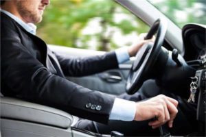 8 عادات خاطئة تسبب الضرر لسيارتك