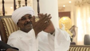 أمام مدير المخابرات السابق لتسليم نفسه