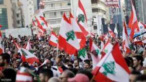 سجال بين مكتب عون ورؤساء الحكومات السابقين