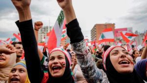 100 يوم من الاحتجاجات غيّرت المشهد السياسي في لبنان