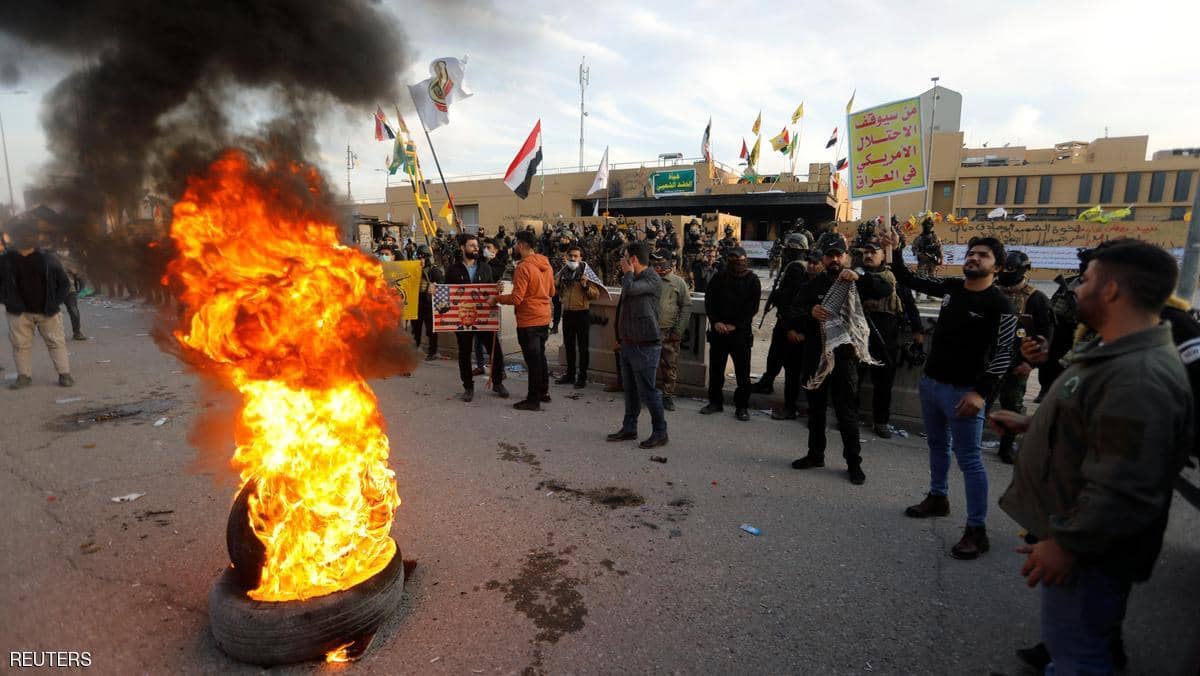 السعودية والبحرين والكويت تدين اقتحام السفارة الأميركية