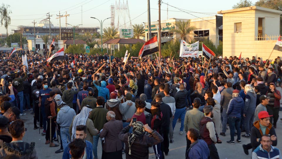 6 قتلى في النجف جراء اشتباكات بين أنصار الصدر والمتظاهرين