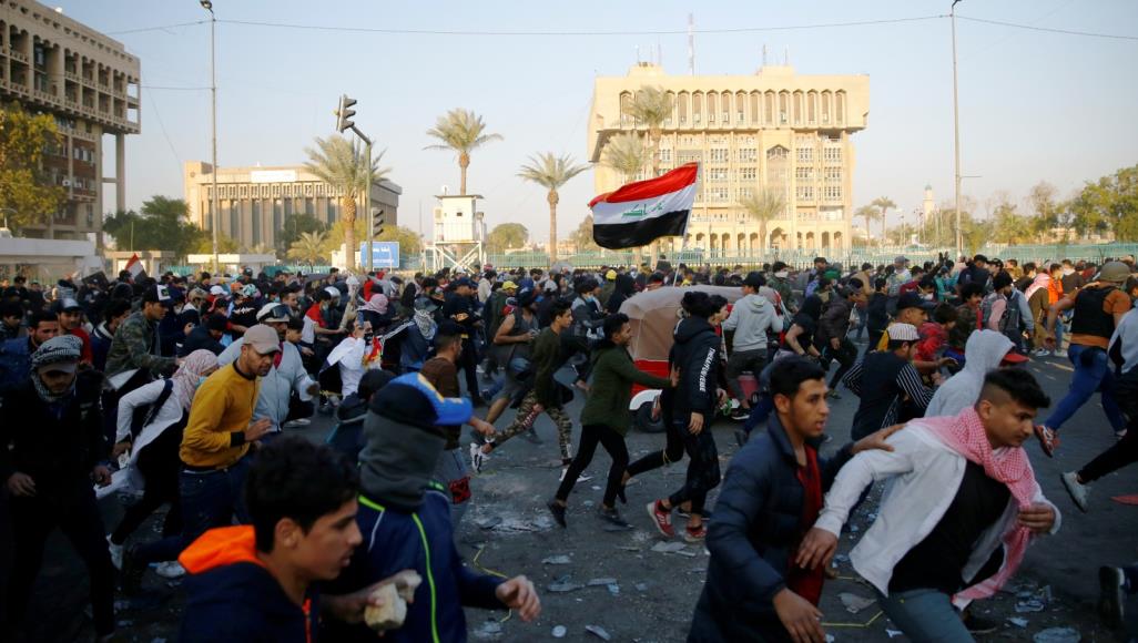 قتيل وجرحى ومختطفون في تجدد الاحتجاجات بالعراق