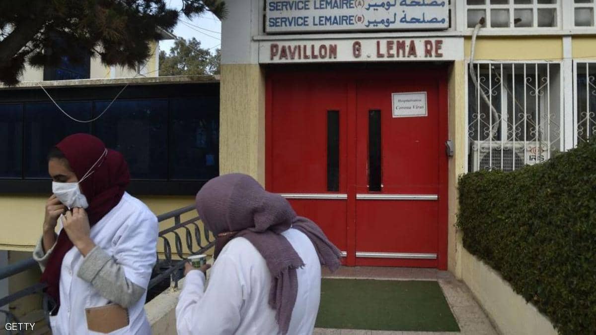 الجزائر تغلق المدارس والجامعات لإبطاء