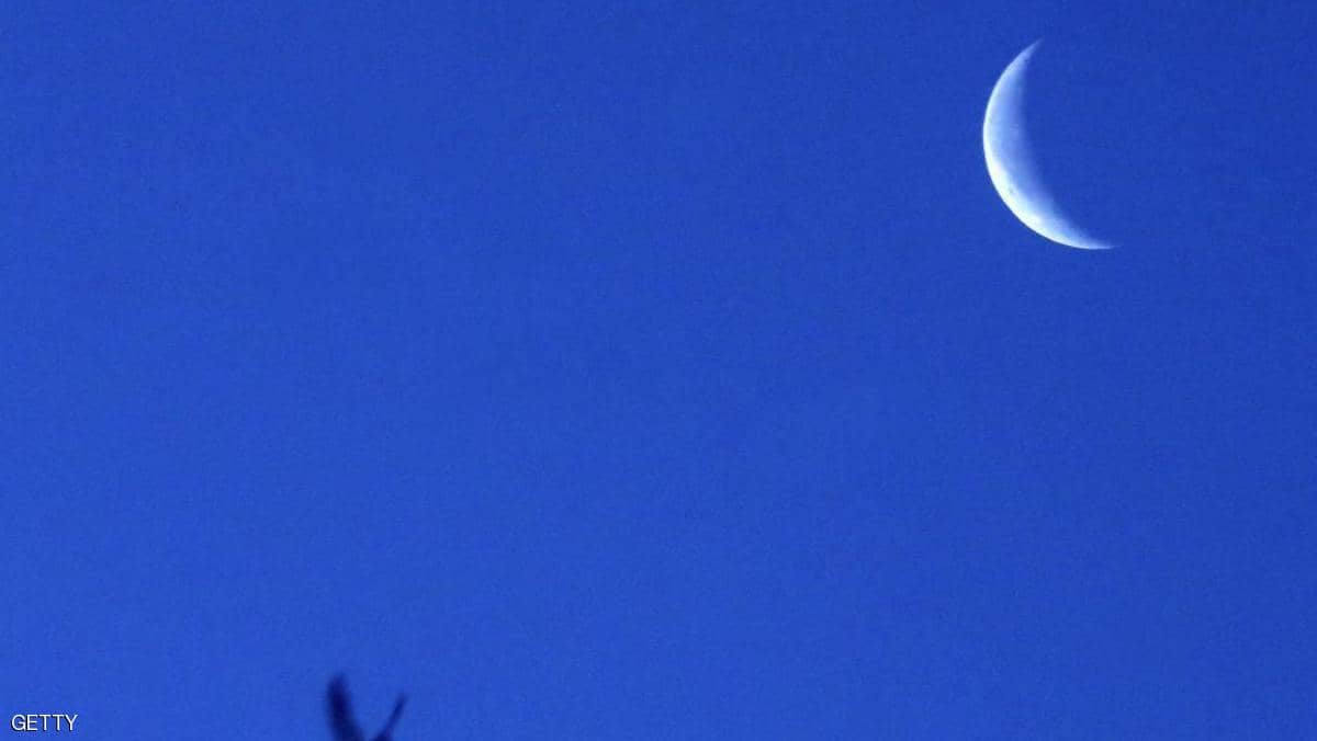 الجمعة أول أيام شهر رمضان في غالبية الدول العربية