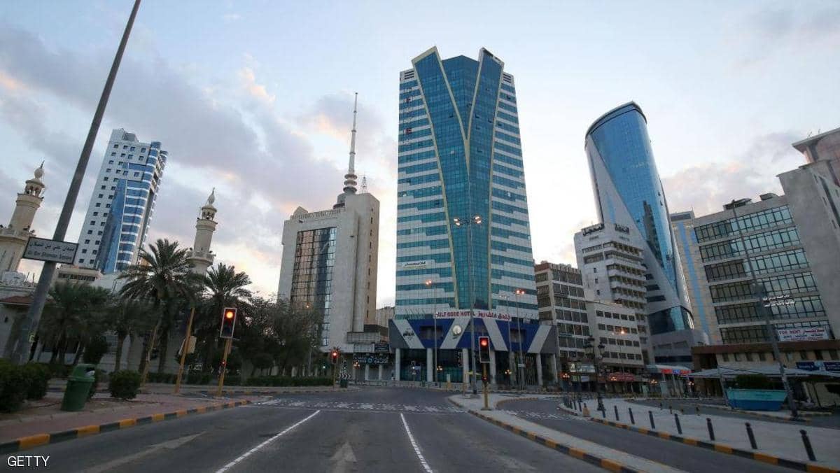 الكويت تعلن تمديد حظر التجول