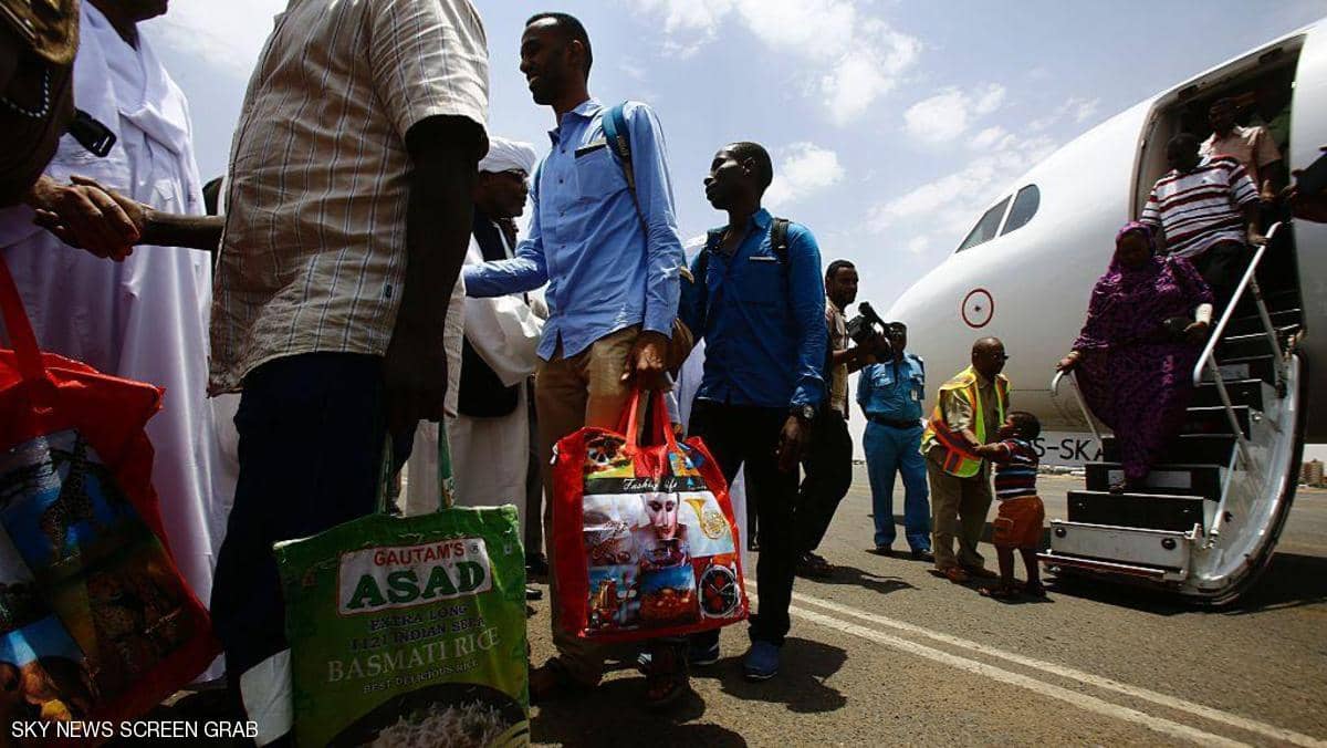 السودان يبدأ استقبال 10 آلاف عالق وسط إجراءات صحية مشددة