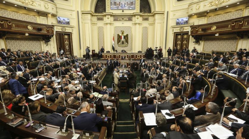 البرلمان المصري يوافق على اتفاق ترسيم الحدود البحرية مع اليونان
