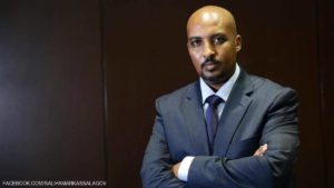 احتجاجات تطيح بأول حاكم مدني لولاية سودانية