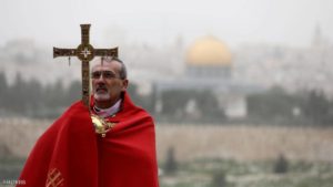 البابا يعين المطران بيتسابالا بطريركا للقدس