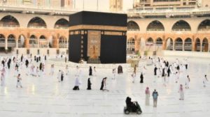 لا إصابات بـ«كورونا» بين المعتمرين
