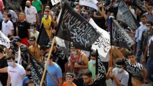 مظاهرة أمام السفارة الفرنسية في بيروت للتنديد بالرسوم المسيئة للرسول