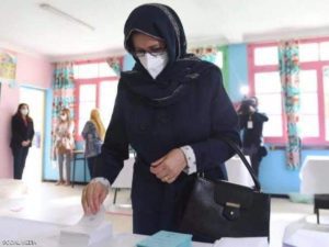 استفتاء الجزائر.. تبون أول رئيس جزائري يصوت بالوكالة