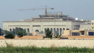 صواريخ تستهدف السفارة الأميركية في بغداد