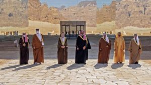 الإمارات تعلن إعادة فتح