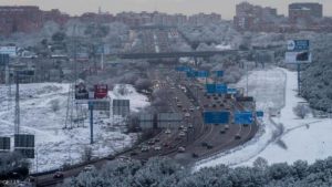 تأهب أحمر في مدريد.. الثلوج تغطي أجزاء من إسبانيا