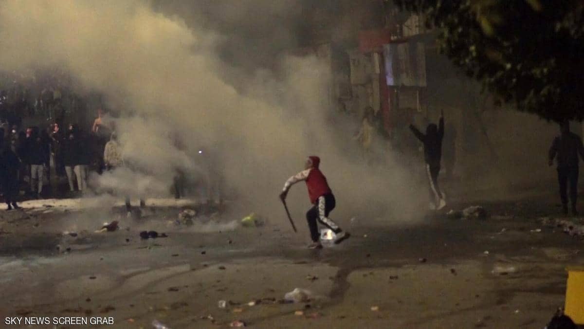 وزير الدفاع التونسي الاحتجاجات أعمال شغب