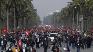 تونس.. نقابة الصحفيين تدين عنف