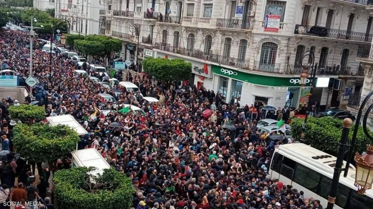 مسيرات تجوب الجزائر في الذكرى الثانية للحراك