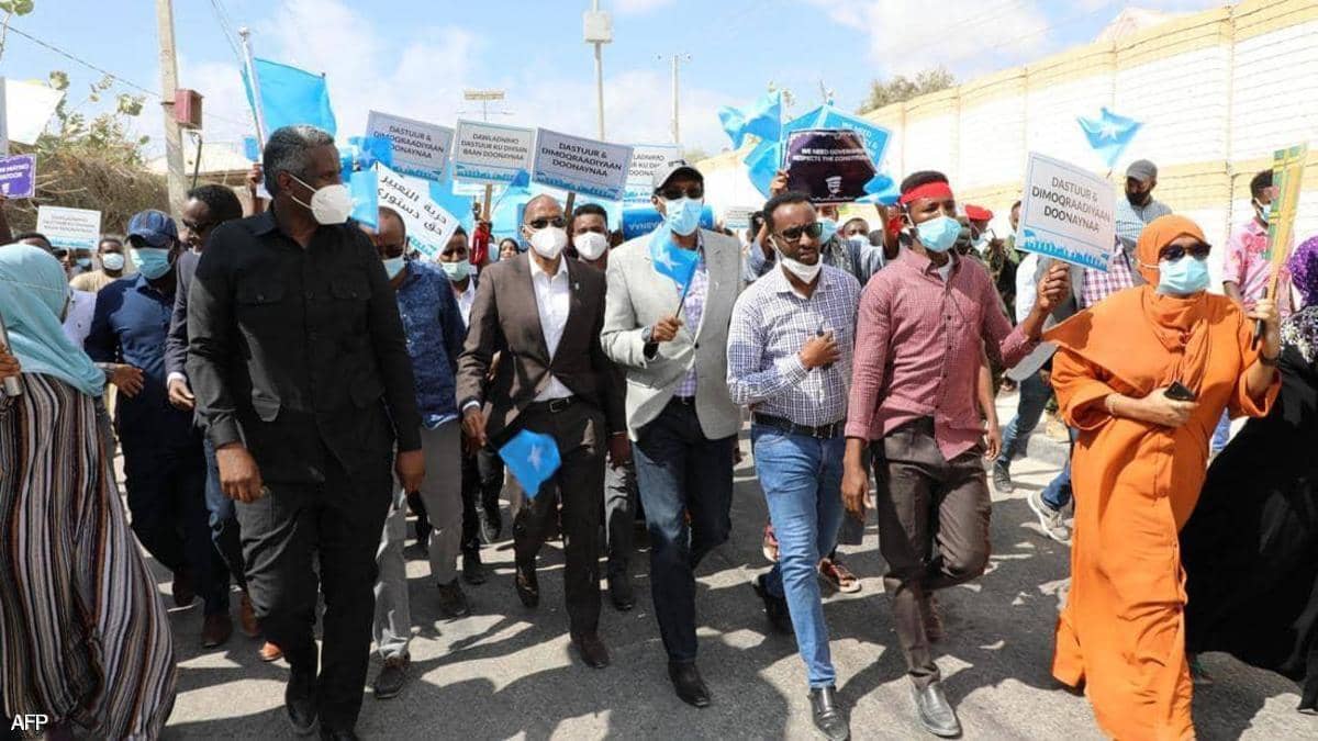 أزمة الصومال.. المعارضة تطالب بالتحرك والعيون على التدويل