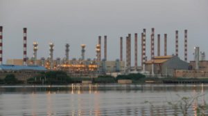 إيران شحنت كميات نفط قياسية إلى الصين سراً