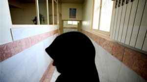 إيرانية تعدم والدتها بموجب قانون يسمح للأبناء بالانتقام من والديهم