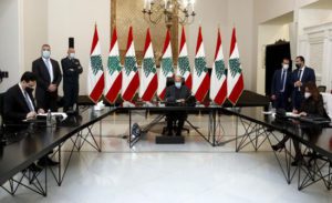 العثور على مواد خطرة في منشأة نفطية بجنوب لبنان