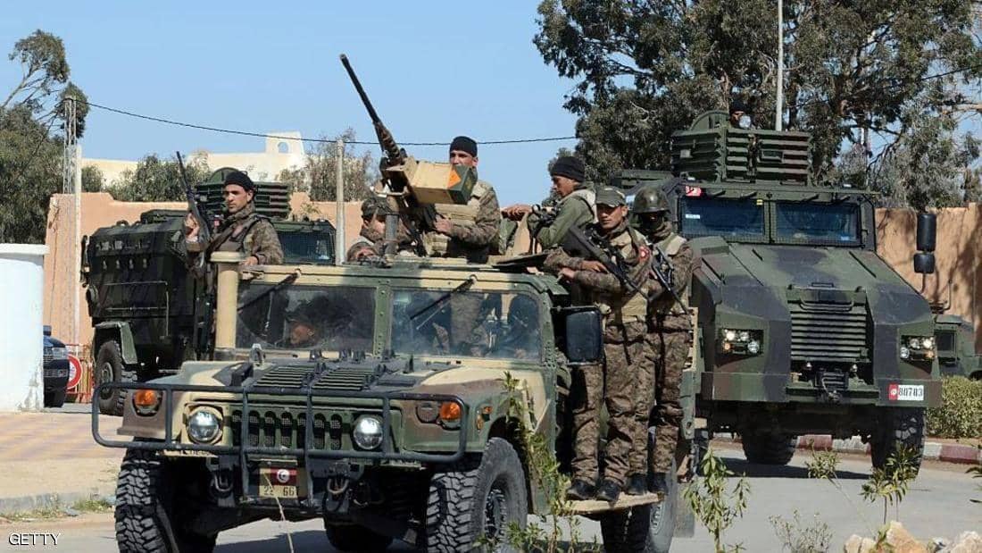 بينهم طفلان.. انفجار لغم يوقع ضحايا في تونس