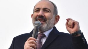 رئيس الوزراء الأرميني يعلن نيته الاستقالة الشهر المقبل