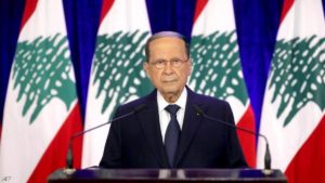 رئيس لبنان يخيّر الحريري بين تأليف فوري للحكومة أو التنحي