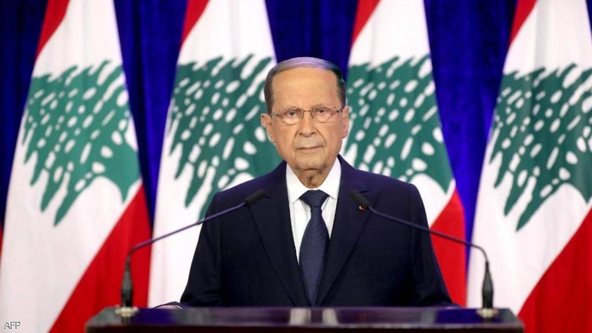 رئيس لبنان يخيّر الحريري بين تأليف فوري للحكومة أو التنحي