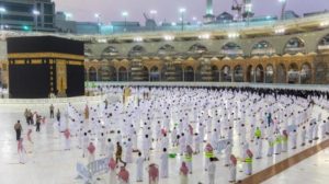 50 ألف معتمر و100 ألف مصلٍ بالمسجد الحرام يومياً في رمضان
