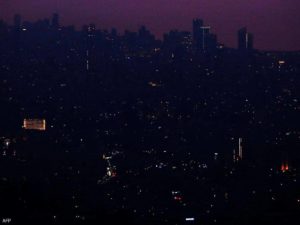 انفجار مؤجل.. لبنان مهدد بالظلام بسبب الفساد وعجز الكهرباء