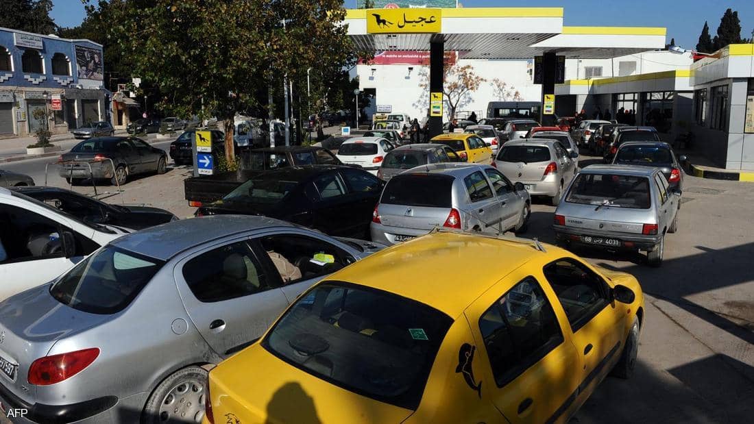 تونس ترفع أسعار الوقود 5% لخفض العجز في الموازنة العامة