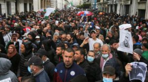 السلطة الجزائرية مصممة على إنهاء الحراك