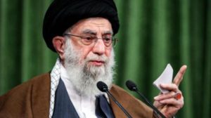 خامنئي يحثّ الإيرانيين على تجاهل الدعوات إلى مقاطعة الانتخابات الرئاسية