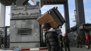 قوافل مساعدات عربية وأجنبية تصل إلى غزة