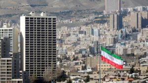 اقتصاد مثقل.. 3 سيناريوهات أمام رئيس إيران المقبل