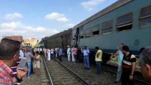 بعد تكرار حوادث القطارات بمصر.. تلويح بورقة