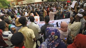 بعد يوم من رفع الدعم عن البنزين.. السودان يستثني هذه السلع