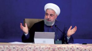 روحاني يبرئ وزارة النفط في الإضرابات العمالية ويلوم الموازنة