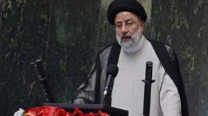إيران رئيسي يعين محمد مخبر نائبا أول له
