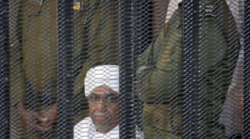 السودان سيسلم البشير والمطلوبين في ملف دارفور إلى المحكمة الجنائية الدولية