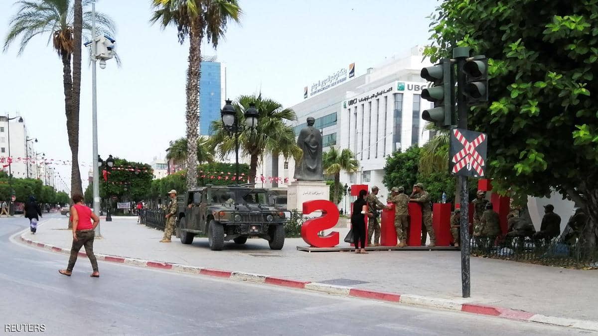تونس تترقب خارطة طريق قد تفضي لانتخابات مبكرة بقانون جديد