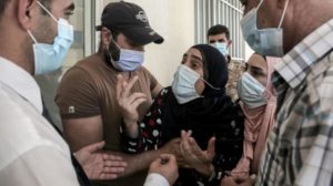 غضب وقهر لبنانيين مفجوعين بأبنائهم بعد انفجار خزان وقود