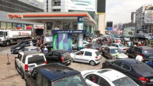 كيف يسرع الانهيار المالي اتجاه لبنان نحو الفوضى؟