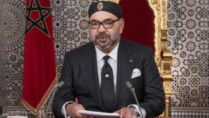 ملك المغرب يأمر بعرض مساعدة الجزائر في إطفاء حرائق الغابات