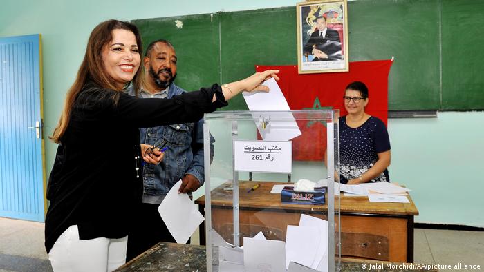 المغرب بدء انتخابات عامة ستحدد مستقبل الإسلاميين في السلطة
